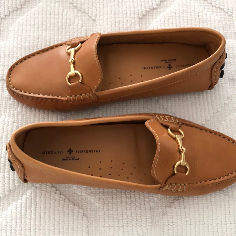 Beautiful leather loafers/driving moccasins. 9B